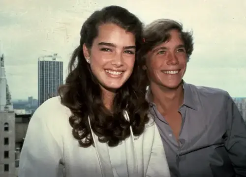 Christopher Atkins’ Journey: From ’80s Teen Idol to Pool Builder — Some Photos of His Amazing Transformation