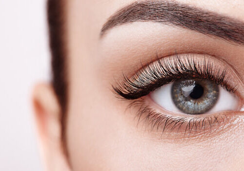 “Halo Brows: The Fun and Whimsical Beauty Trend Making Waves”