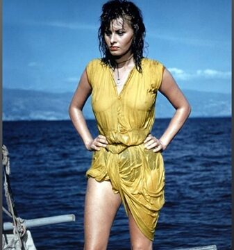 Sophia Loren: A Legendary Beauty Who Mastered Both Film and Life