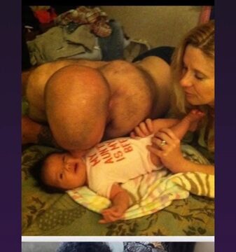 These 24 pictures are so perfectly timed or oddly framed that they deserve a second look.