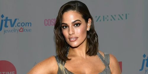 37-Year-Old Ashley Graham Embraces Her Curvy Figure on the Victoria’s Secret Runway – Photos Inside