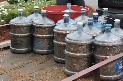 After Collecting Pennies for 45 Years, This Man’s Next Move Will Inspire You