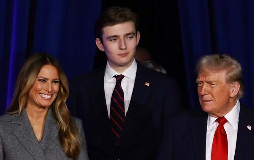 Body language between Donald and Melania hints at Barron’s upbringing, expert says