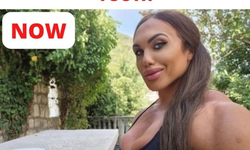 What one of the most powerful women in history looked like before her transformation sparks curiosity.