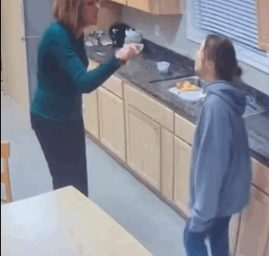 She Took My Mom’s $25K Meant for Me — What Happened Next Was Pure Karma