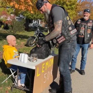 Bikers Rush to Help Terminally Ill Boy After Discovering the Heartbreaking Note Hidden Under His Lemonade Sign