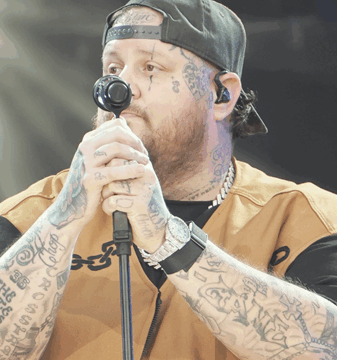 At 40, Jelly Roll Stuns Fans With a Sleek New Look Following His Almost 200-Pound Weight Loss.