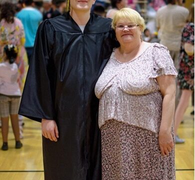 They called me “trash boy” because my dad collected garbage — but what I revealed on graduation day shocked them.