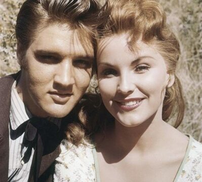 Elvis Presley stole the show in this movie, yet a bizarre detail about his hair went unnoticed