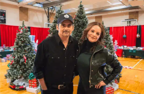 Nashville Stunned by Brad Paisley & Kimberly Williams-Paisley’s Surprise Christmas Gift